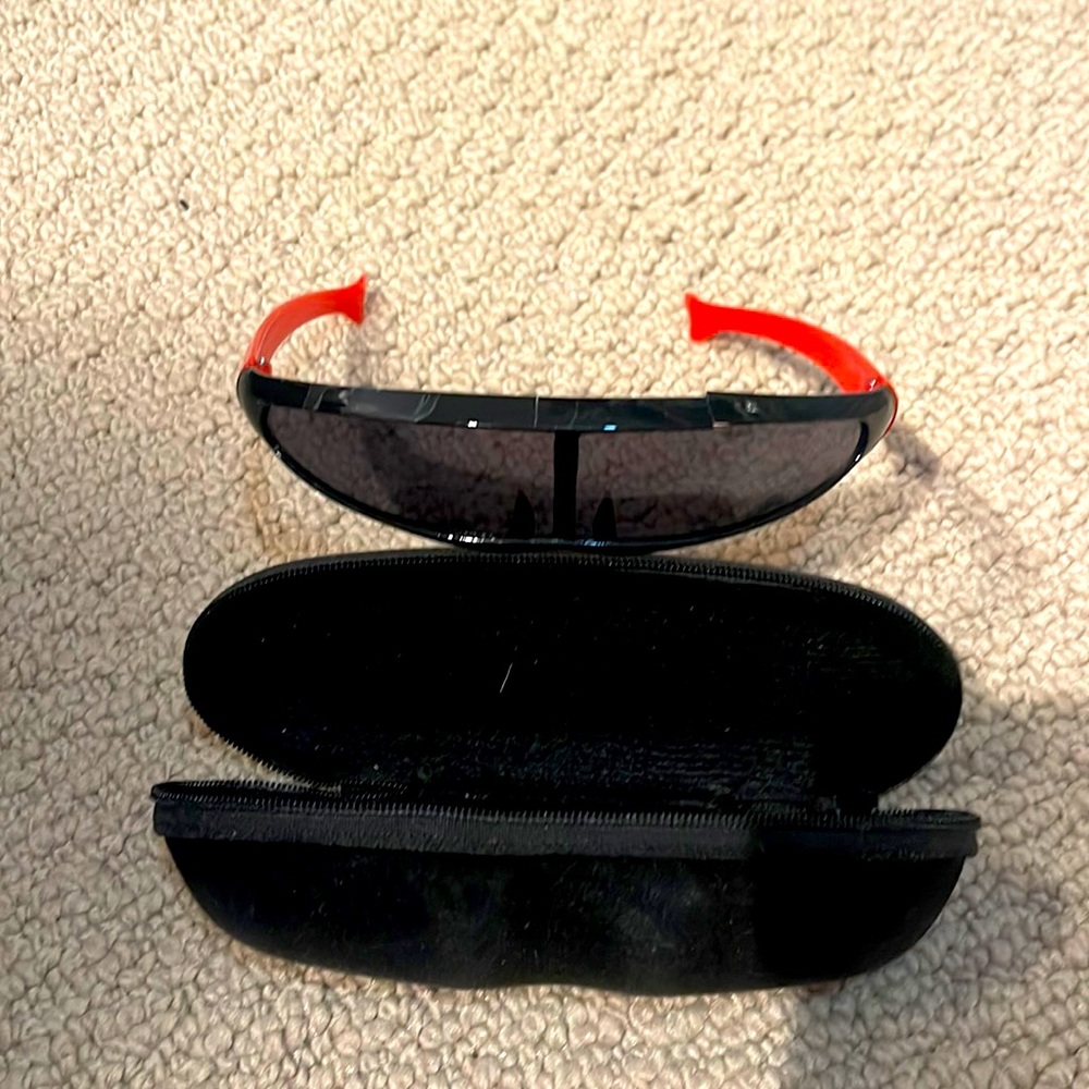 sunglasses